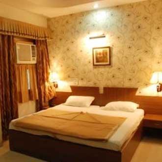 Hotel Surya Gwalior Bagian luar foto