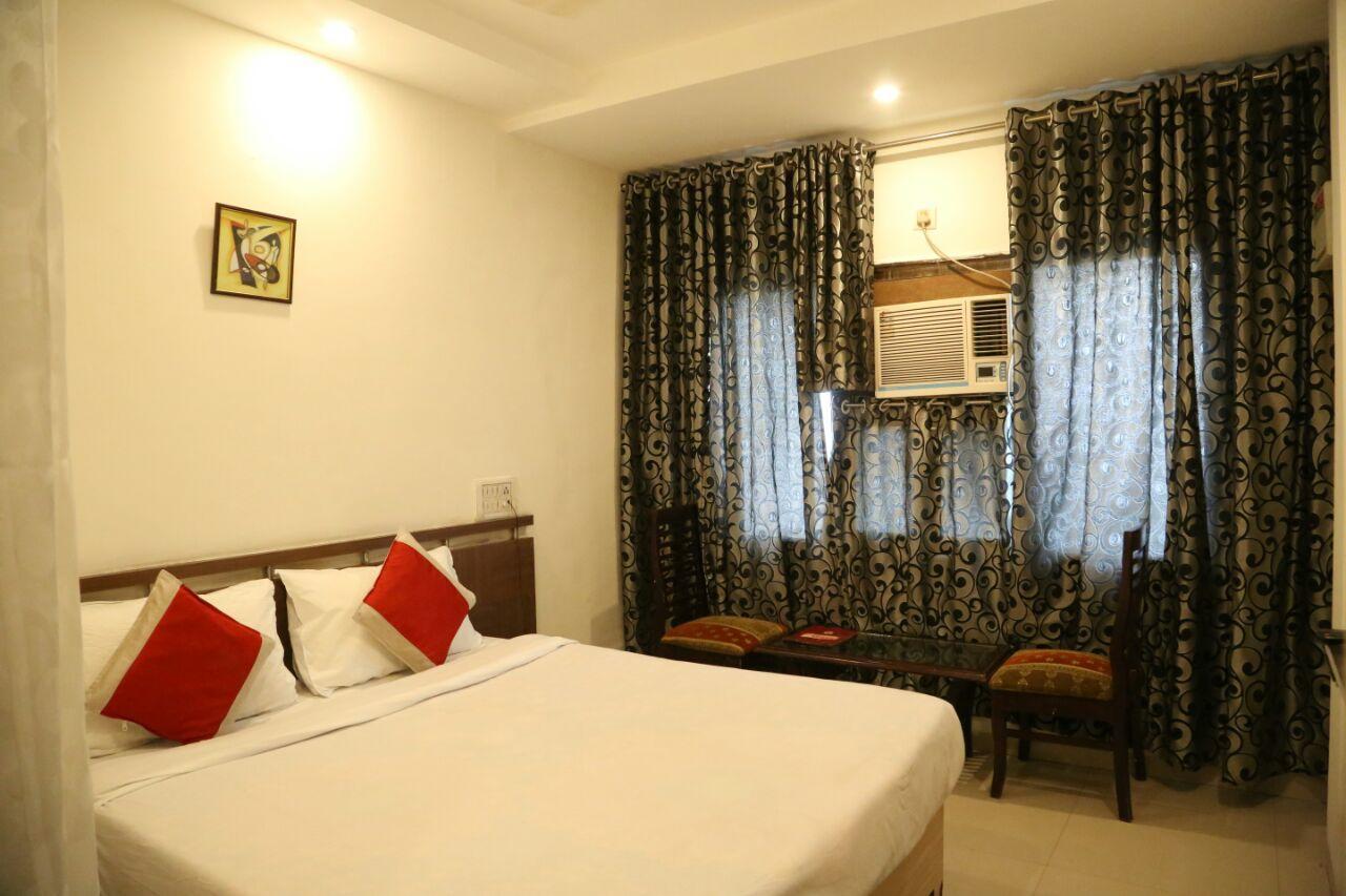 Hotel Surya Gwalior Bagian luar foto