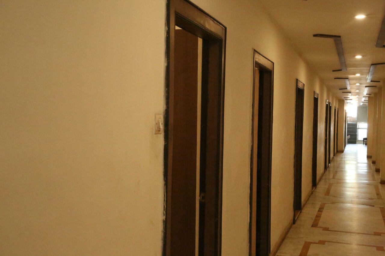 Hotel Surya Gwalior Bagian luar foto